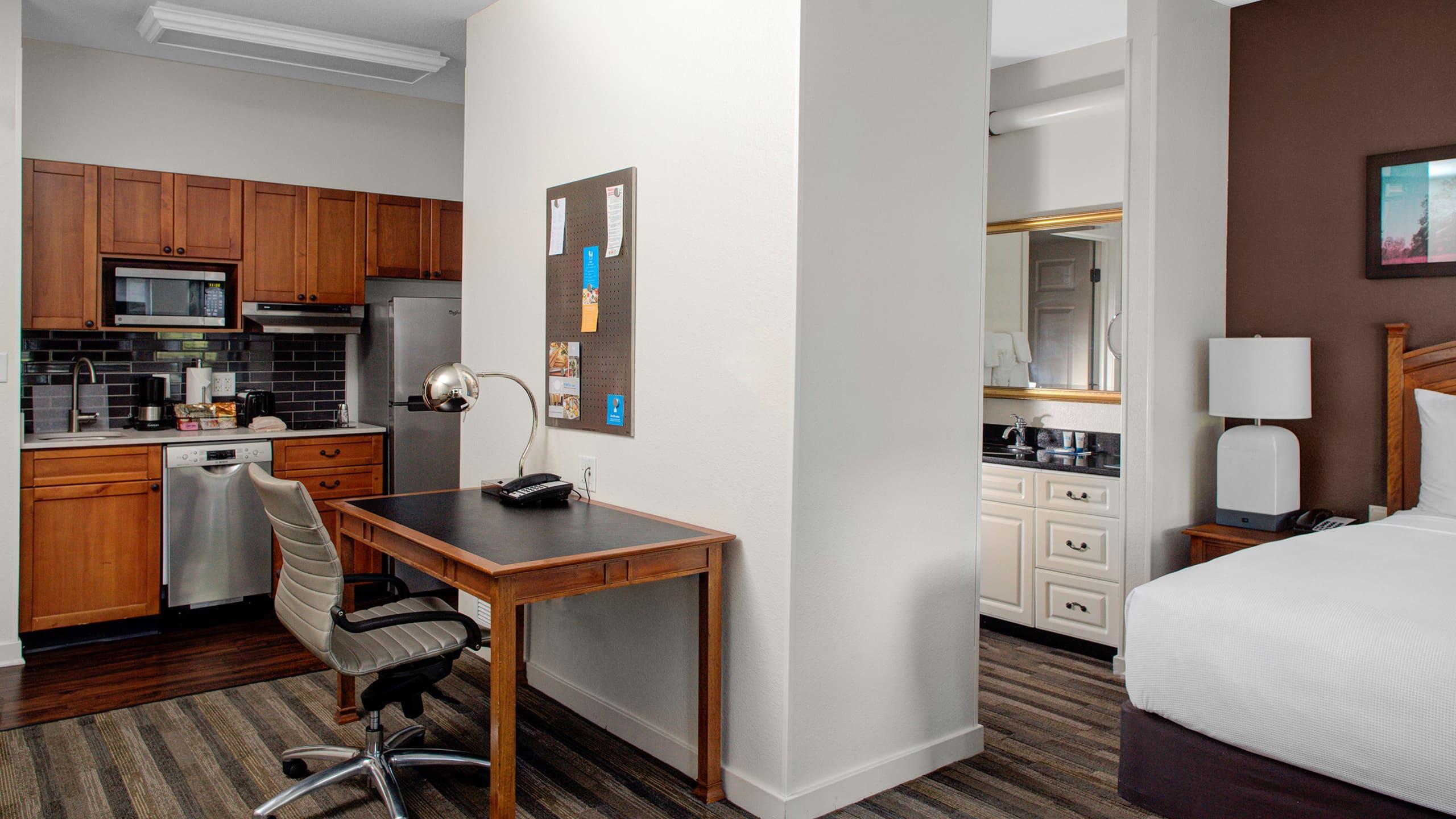 Hyatt House East 3*