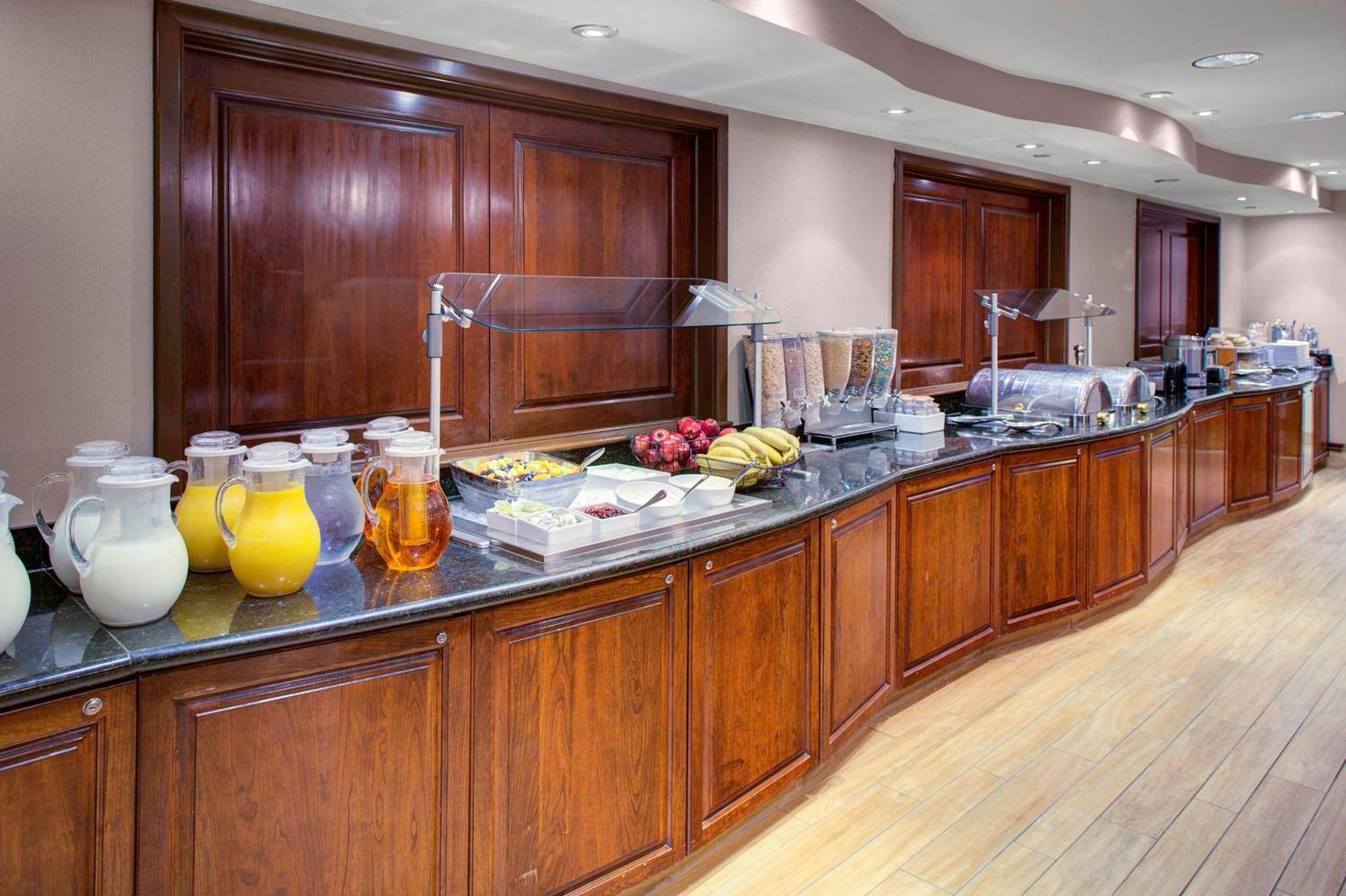 Hotel Hyatt House East 3*