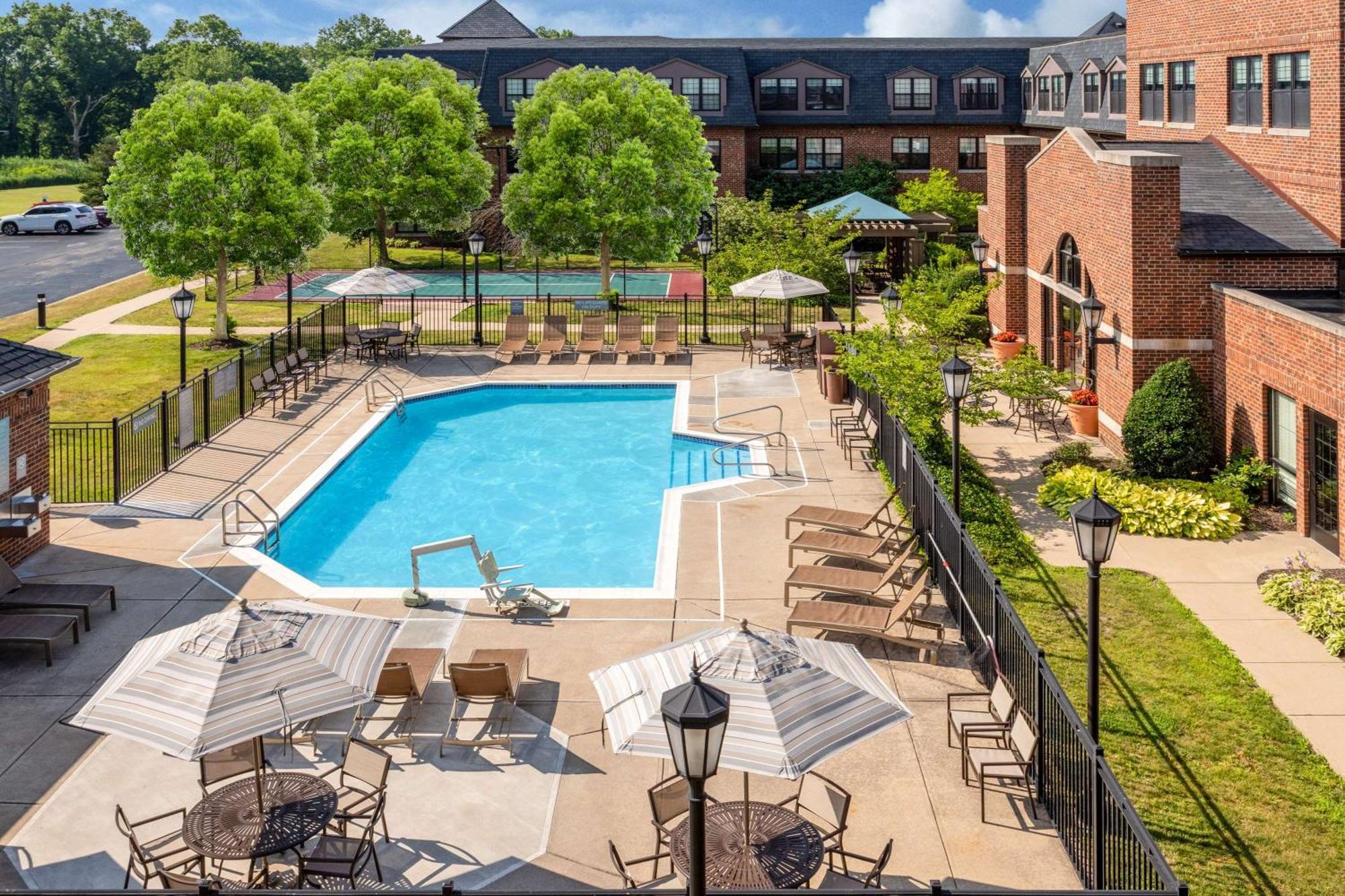 Hyatt House East 3*